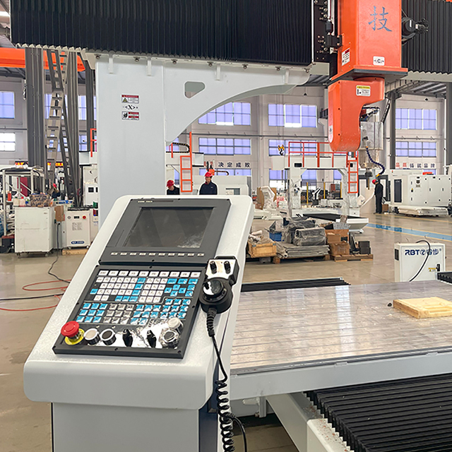 非金属6軸機械加工センターは、複合材料に適しています