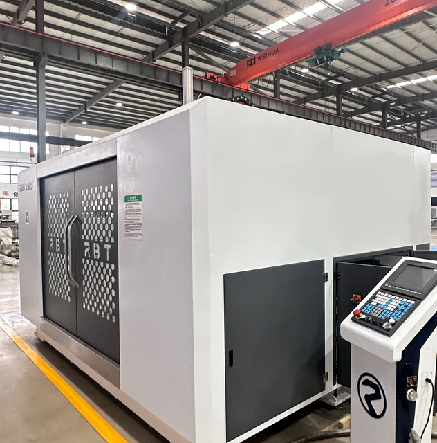 産業用プラスチック用のダブルヘッド5軸CNCマシン