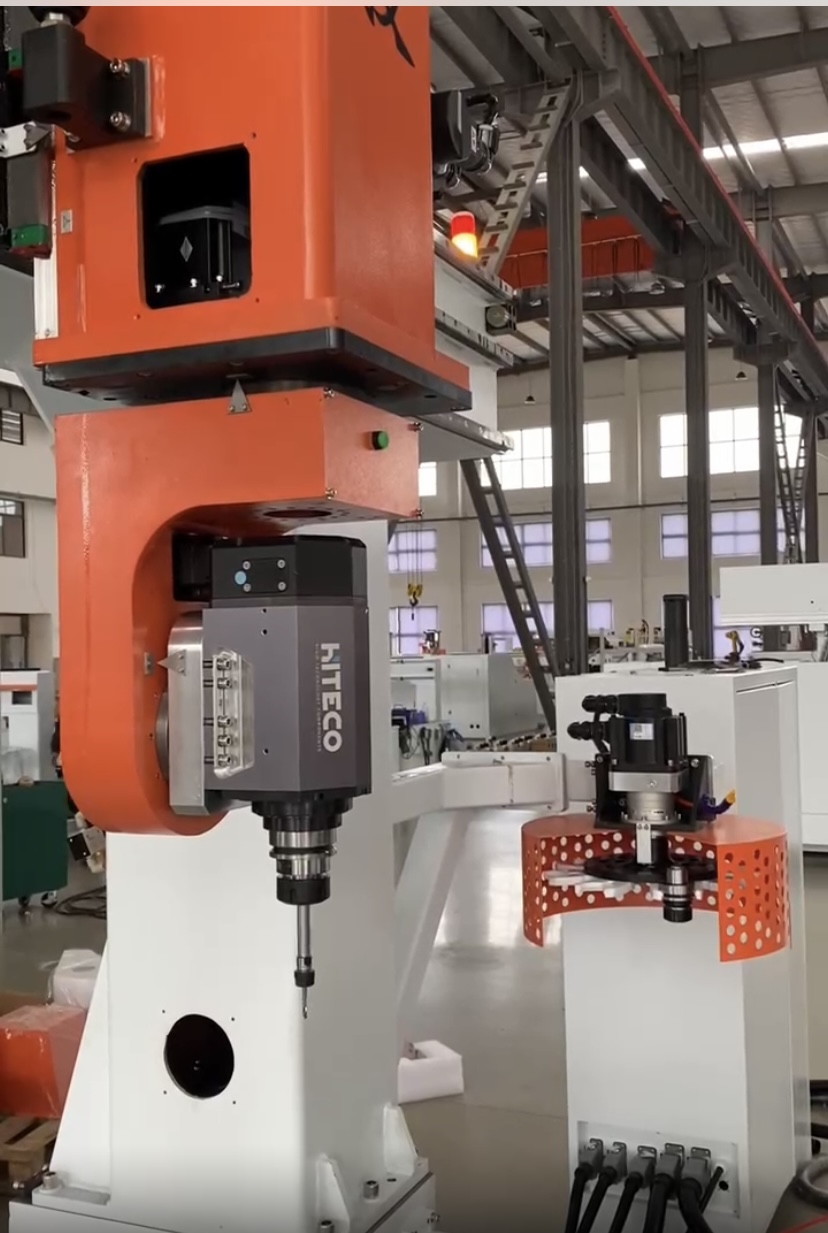 自動ツールチェンジャー