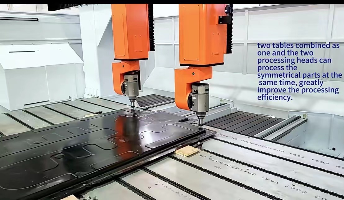 ダブルスピンドル